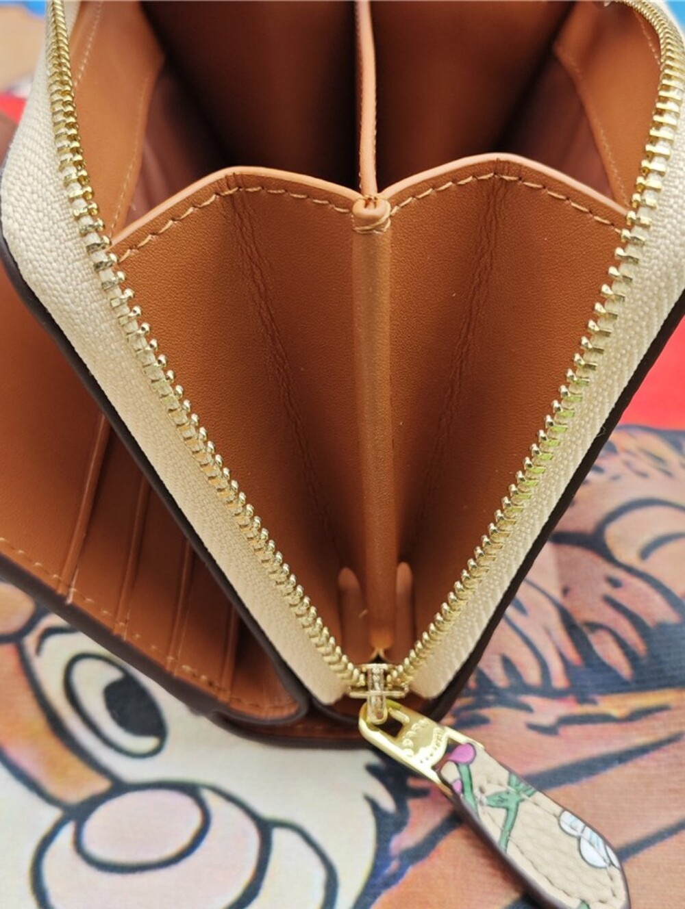 Coach Floral Zip Wallet - Picture 10 of 12